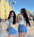 Lora & Jasmin fotoğrafı önizleme